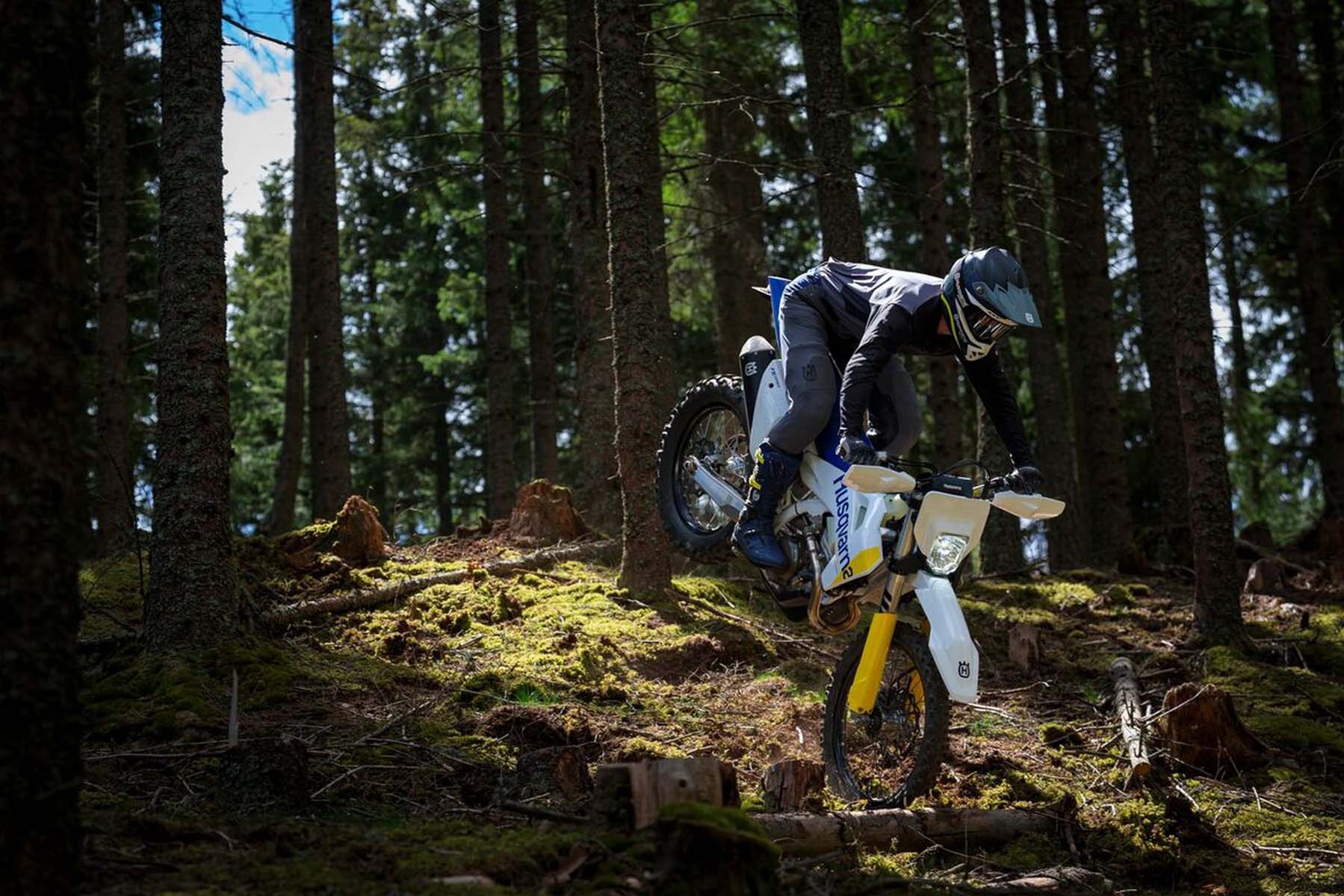 Husqvarna_Enduro_2027_10.jpg